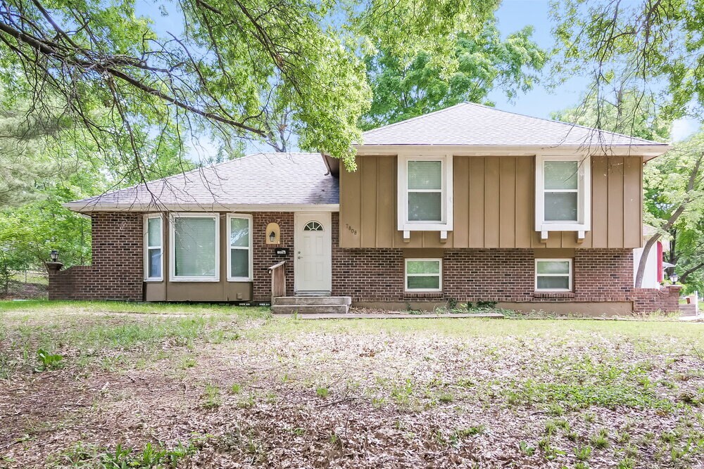 Foto principal - 7808 E 120th St