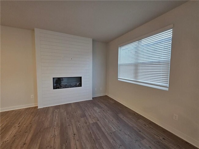 Building Photo - 1712 Harper Lily Ln