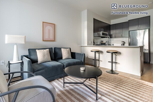 Foto del edificio - 2333 Calle Del Mundo