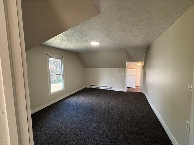 Building Photo - 759 Carpenter St