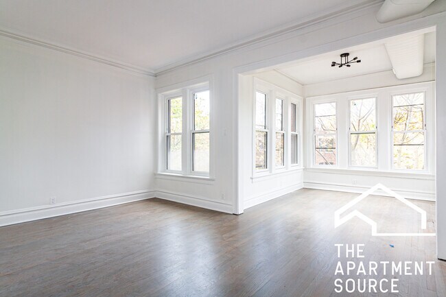 Foto del edificio - 6335 N Wayne Ave