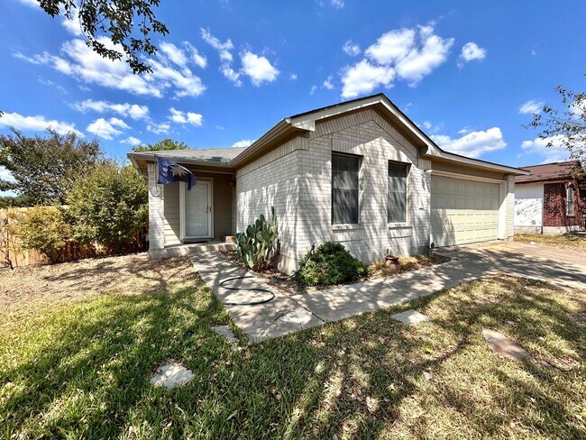 Foto del edificio - 3 Bed | 2 Bath – Cozy One-Level Home with ...