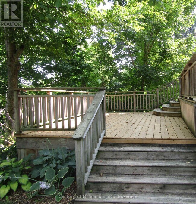 Building Photo - 316 Centre St