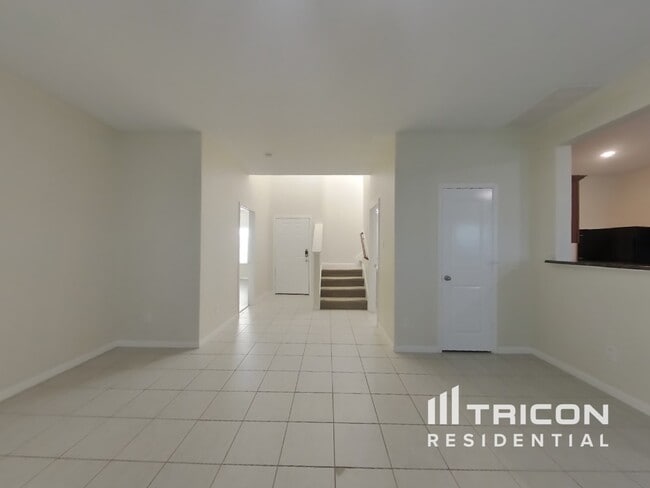 Building Photo - 640 Totem Trail Dr