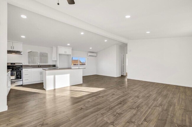 Foto del edificio - 2869 B St