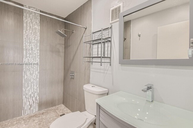 Building Photo - 12178 Saint Andrews Pl