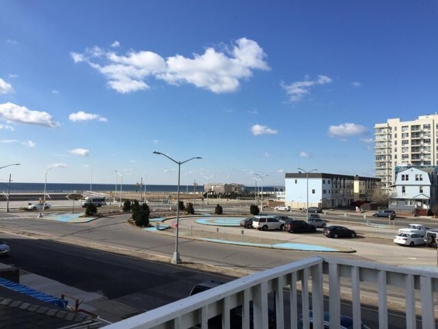 Primary Photo - 148 Beach 94th St