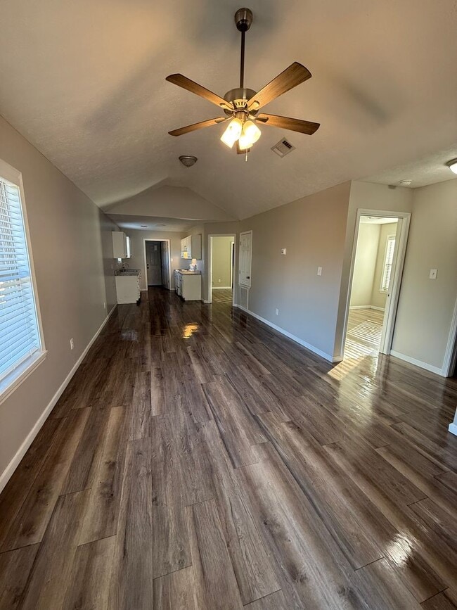 Building Photo - 1578 Drive 1578