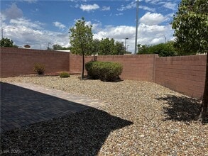 Building Photo - 9660 Pictou Ct