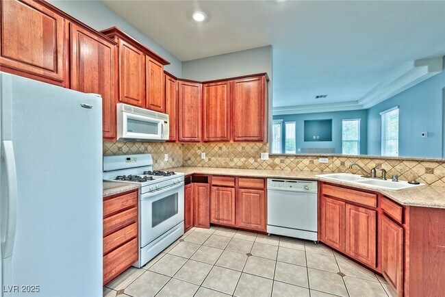Building Photo - 220 Lorryn Ln