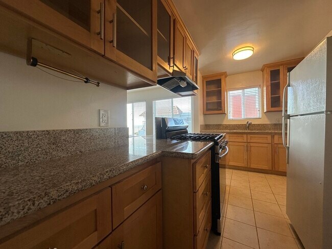 Foto del edificio - 17 Thornton Ave