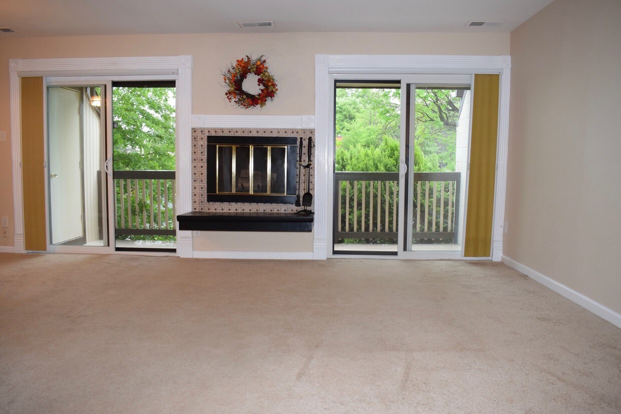 3841 El Camino Pl, Alexandria, VA 22309 Condo for Rent in Alexandria