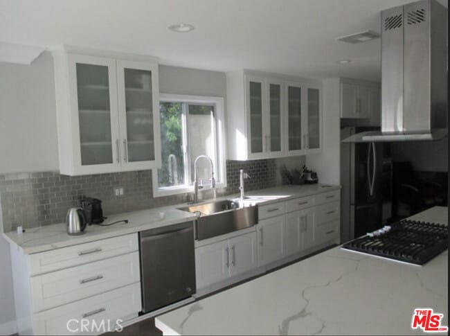 Building Photo - 6008 Chariton Ave