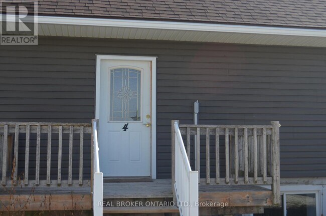 Photo du bâtiment - 633785-633763 Road 4 Rd