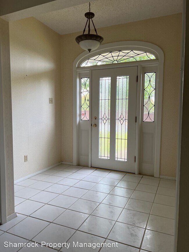 Building Photo - 3 br, 3 bath House - 3700 Greenleaf Dr