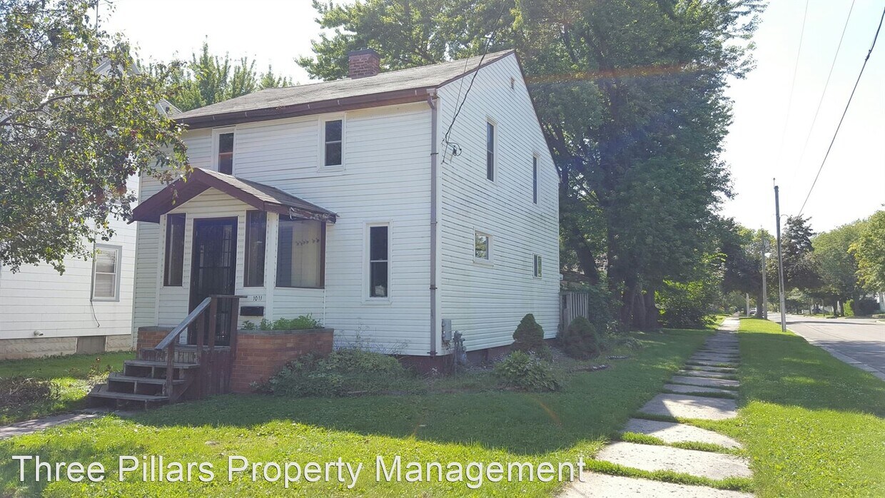 Primary Photo - 3 br, 1 bath House - 1011 7th Street NW