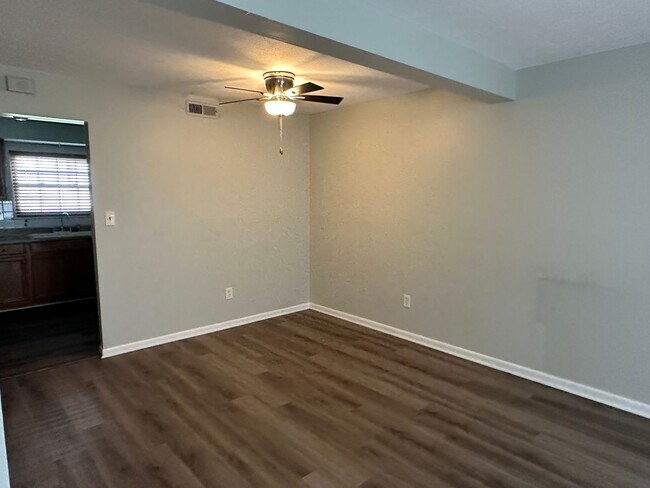 Building Photo - 31624 N Marginal Dr