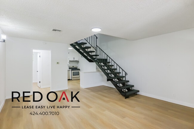 Building Photo - 4737 Orion Ave
