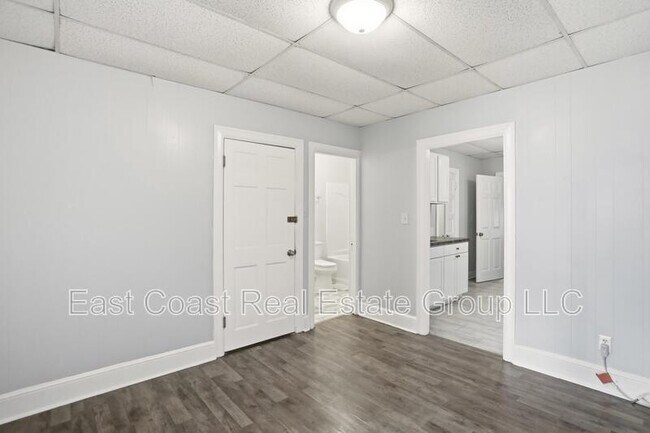 Foto del edificio - 207 N Mulberry St