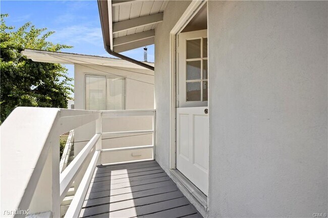 Building Photo - 2 br, 2 bath Condo - 615 Acacia Ave # 1/2
