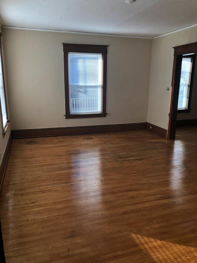 Building Photo - 1110 Crosby St