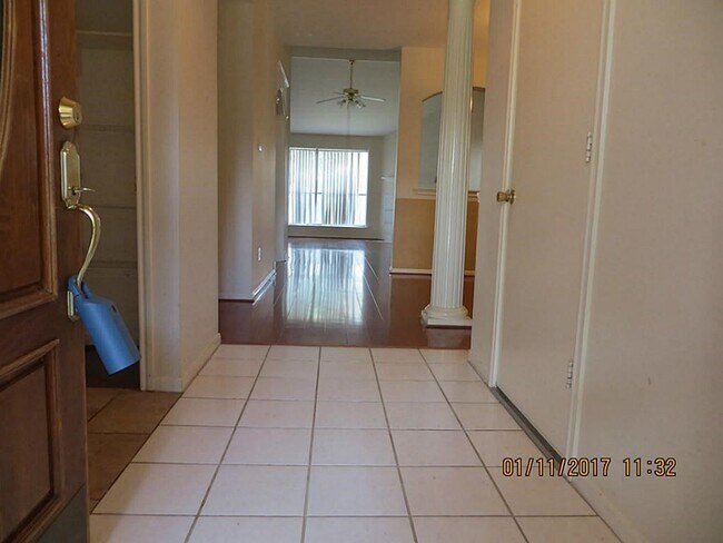 Building Photo - 5418 Baslow Dr