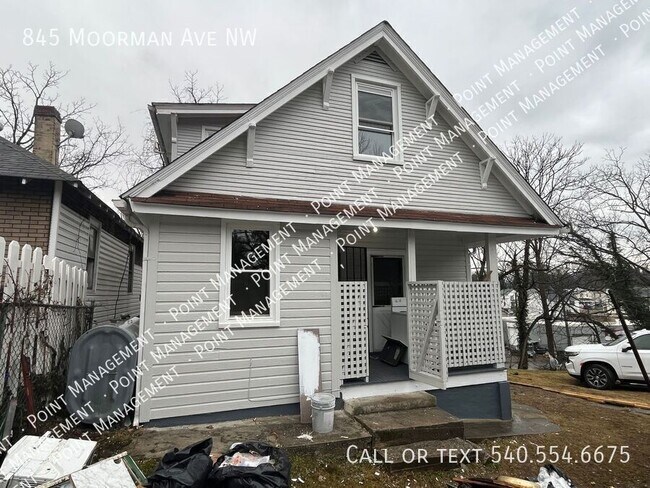 Foto del edificio - 845 Moorman Ave NW