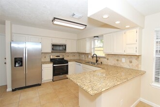 Building Photo - 2731 Colony Dr