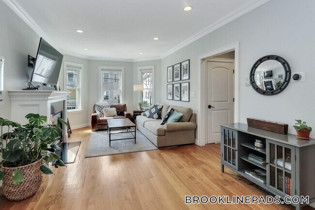 Foto del edificio - 17 Fairbanks St