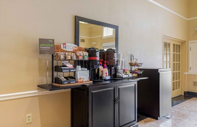 Foto del edificio - Furnished Studio-Columbia - Harbison