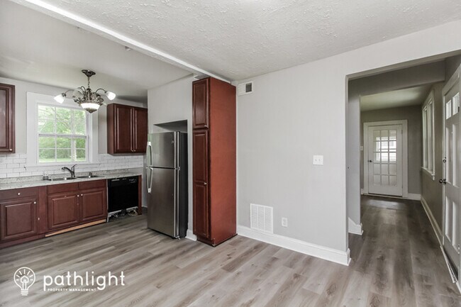 Foto del edificio - 119 Whiteside Road, Sandston, VA, 23150