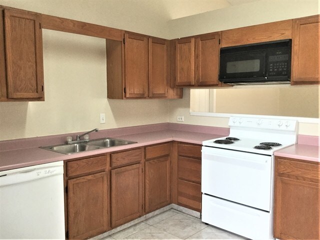 Foto del edificio - 214 Red Maple Drive