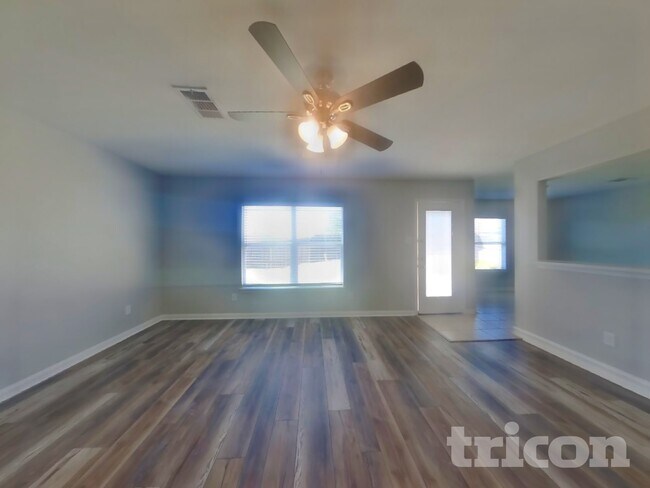 Foto del edificio - 122 Buffalo Ridge Rd