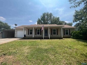 Building Photo - 13333 Dickens Ln