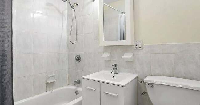 Foto del edificio - 83A Himrod St