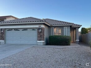 Building Photo - 1150 E San Tan Dr