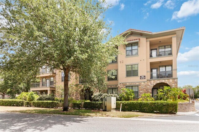 Foto del edificio - 901 Charo Pkwy