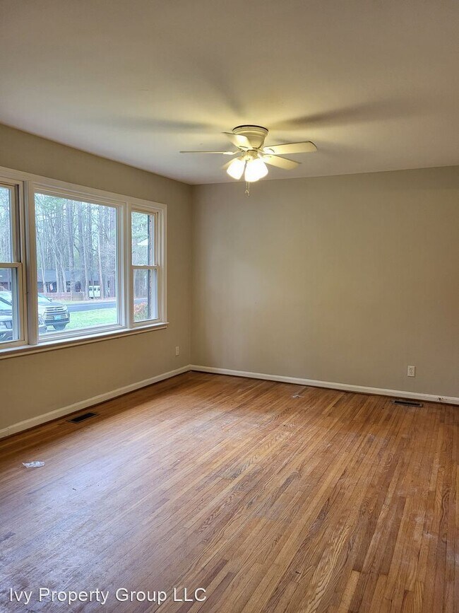 Building Photo - 3 br, 1 bath House - 439 Sadie Dr