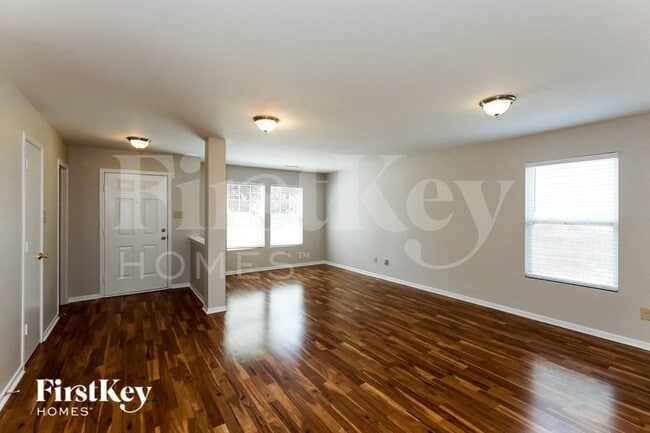 Foto del edificio - 2549 Spring Breeze Way