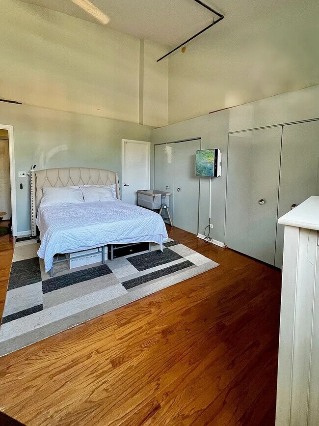 Foto del edificio - 1834 Ridge Ave