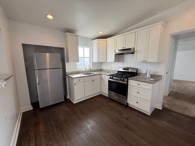 Foto del edificio - 2 Week Free Move-In Special! Charming Renovated 1BR Near The Pearl & River Walk