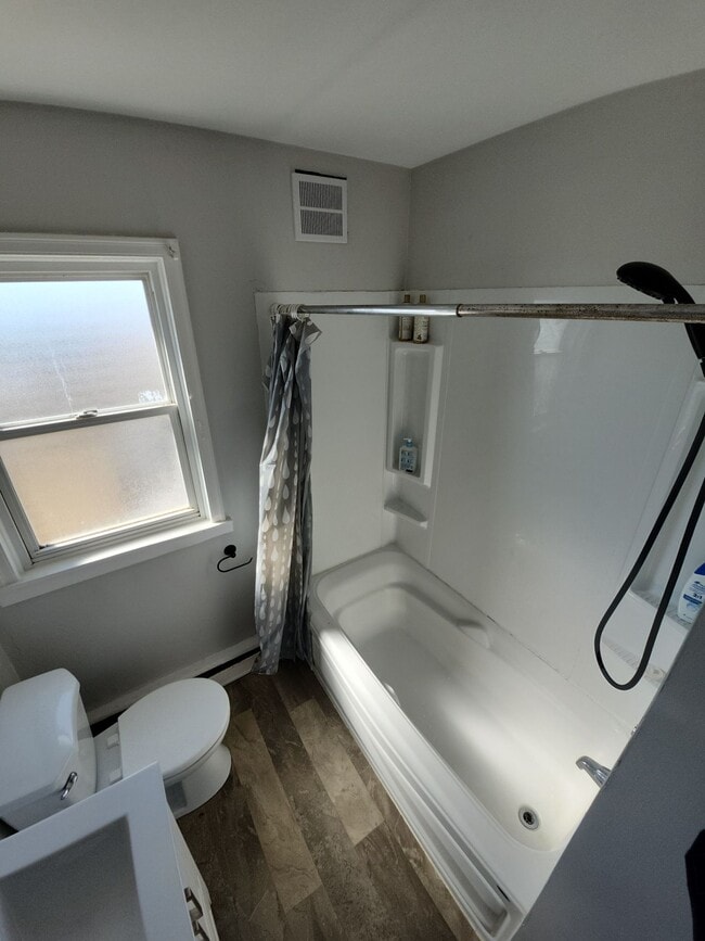 Building Photo - 27-27 Brule St