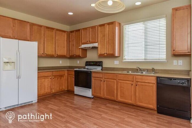 Foto del edificio - 565 Winebrook Way, Fountain, CO, 80817