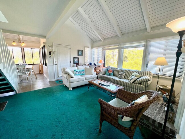 Building Photo - 905 Sealoft Villa Dr