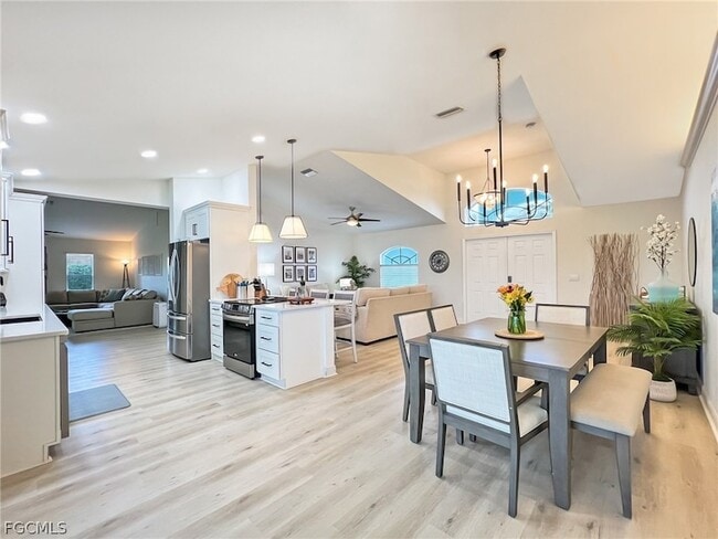 Foto del edificio - 1325 NE 5th Pl