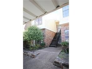 Building Photo - 9601 Forest Ln