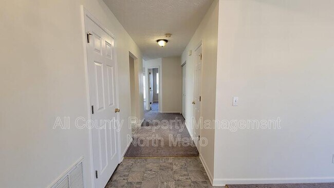 Foto del edificio - 144 Holly Mill Village Dr