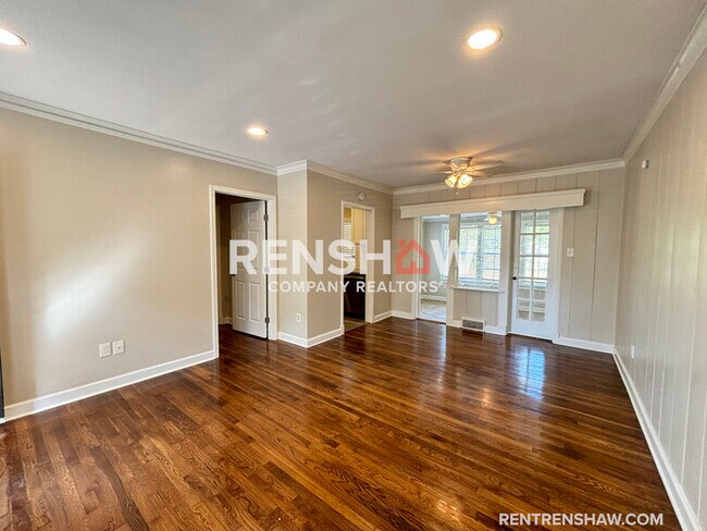 Building Photo - 1054 S Perkins Rd