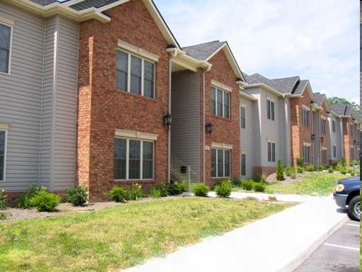 Building Photo - The Hillside