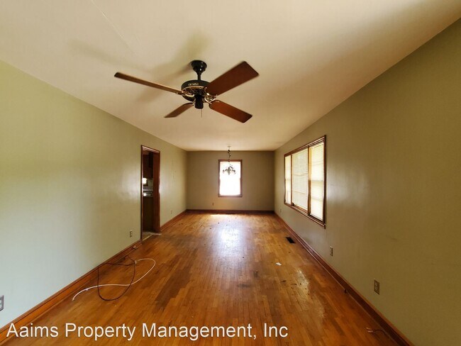 Building Photo - 3 br, 1 bath House - 5435 Birch Road